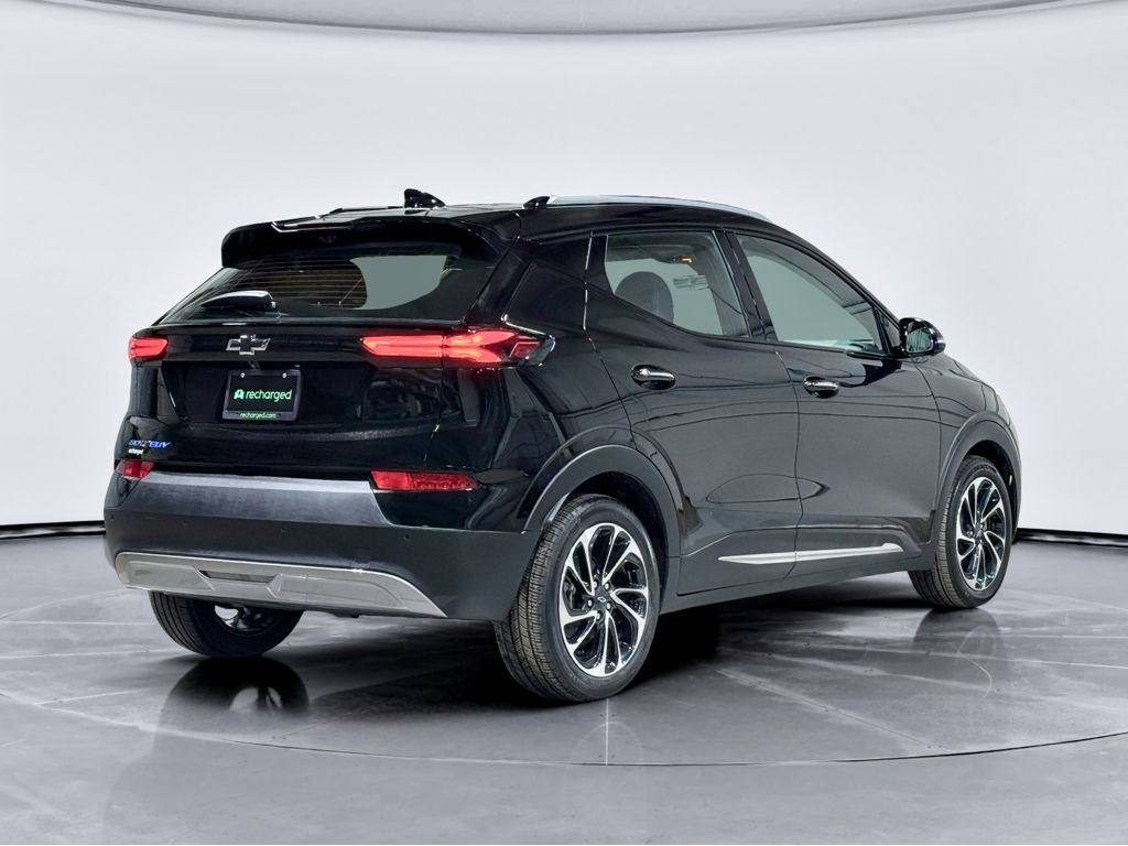 Used 2023 Chevrolet Bolt EUV Premier FWD image 3