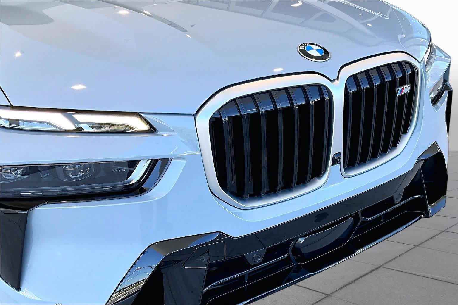 Used 2026 BMW X7 M60i AWD/4WD image 29