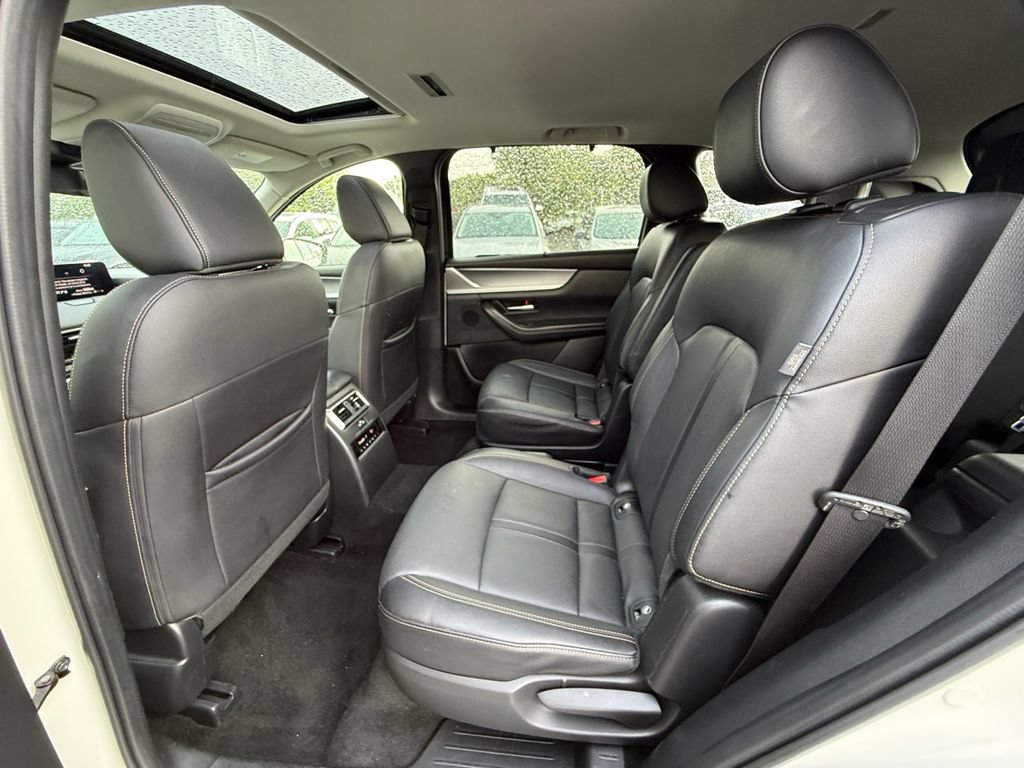 Used 2024 MAZDA CX-90 3.3 Turbo w/ Preferred Plus AWD/4WD image 25