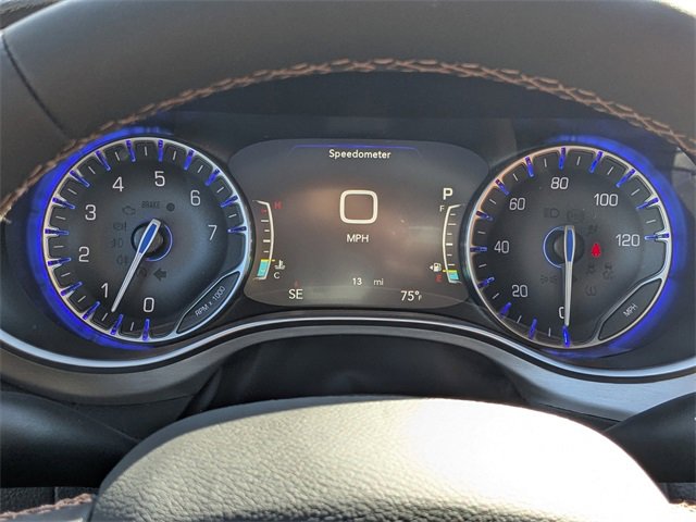 New 2026 Chrysler Pacifica Pinnacle image 28