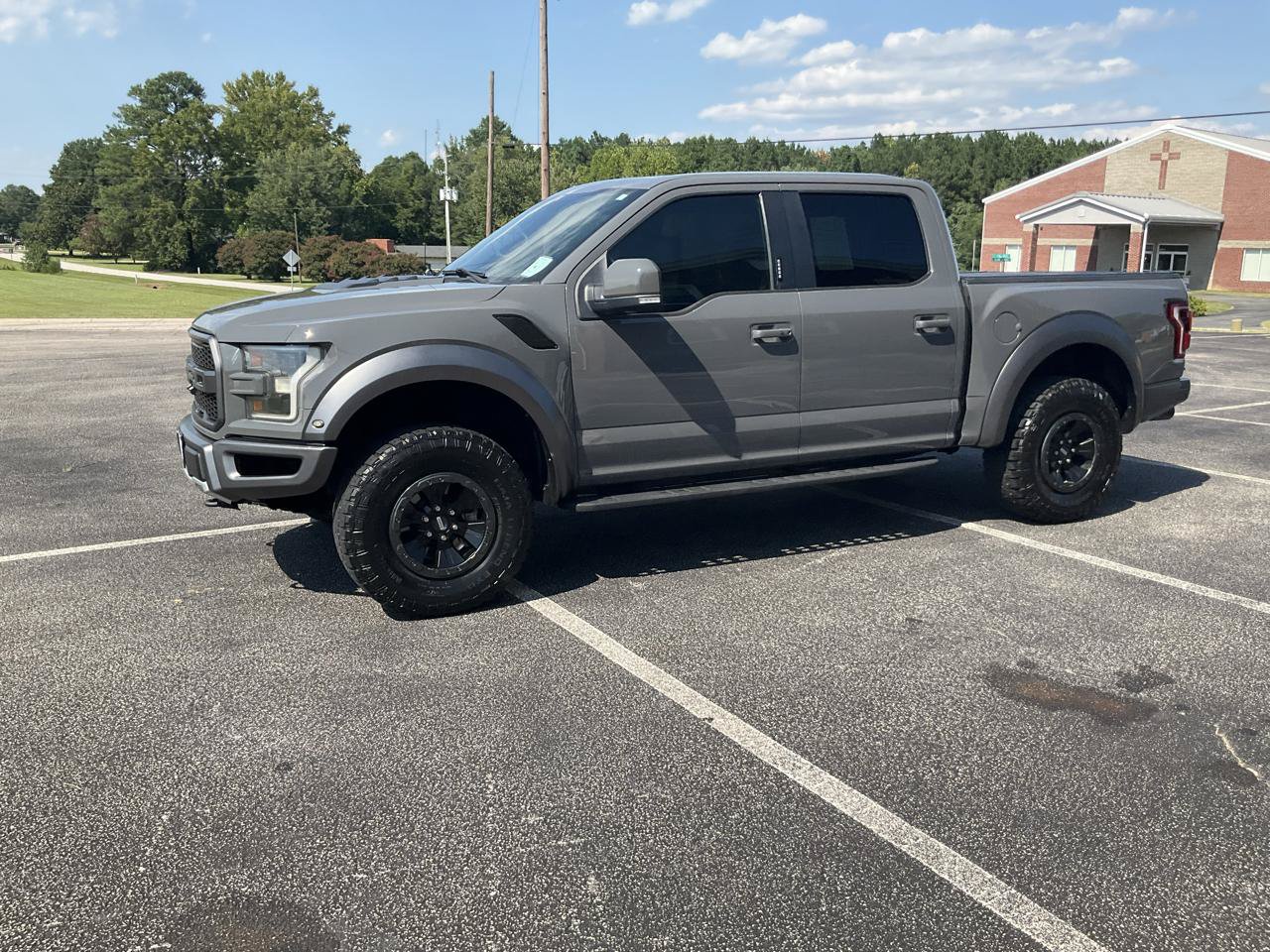 Used 2018 Ford F150 Raptor w/ Equipment Group 802A Luxury AWD/4WD image 14