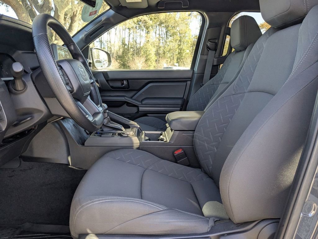 Used 2024 Toyota Tacoma SR5 AWD/4WD image 28