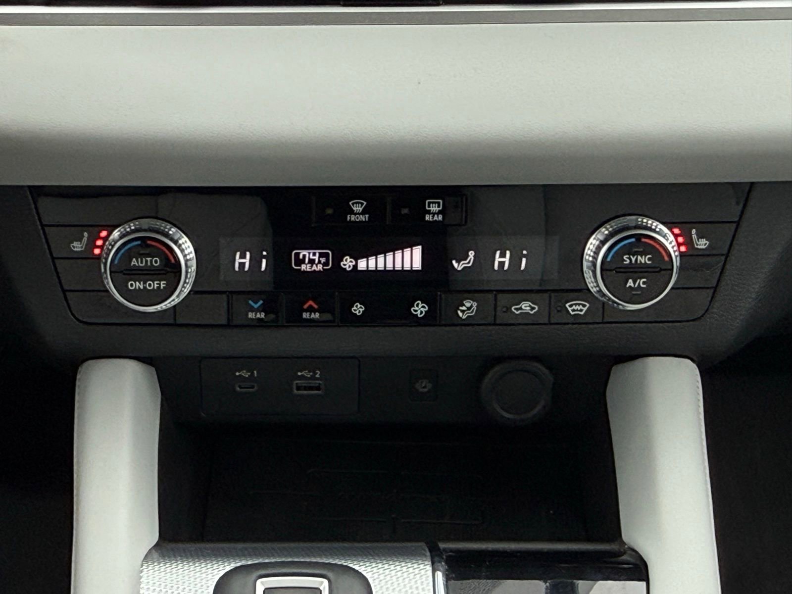 Used 2023 Mitsubishi Outlander SEL image 24