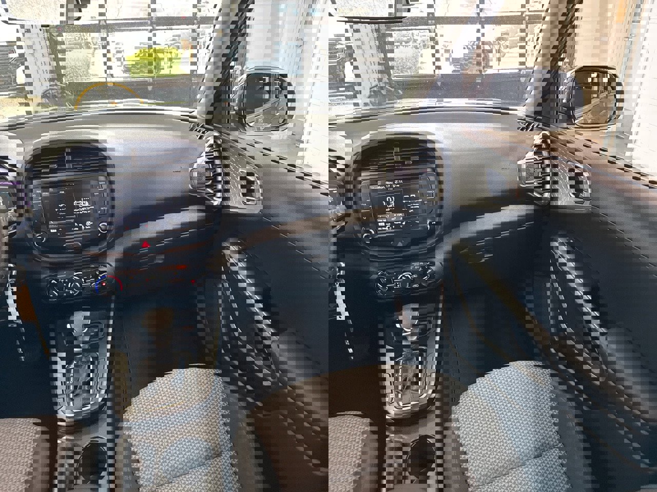 Used 2024 Kia Soul LX w/ Option Group 015 image 45