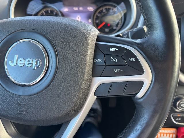 Used 2015 Jeep Cherokee Limited w/ Luxury Group image 16