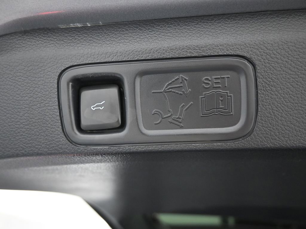 Certified 2023 Ford Expedition Limited image 30