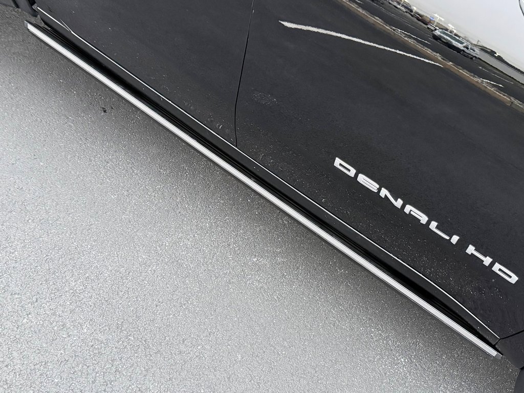 Used 2024 GMC Sierra 3500 Denali Ultimate image 20