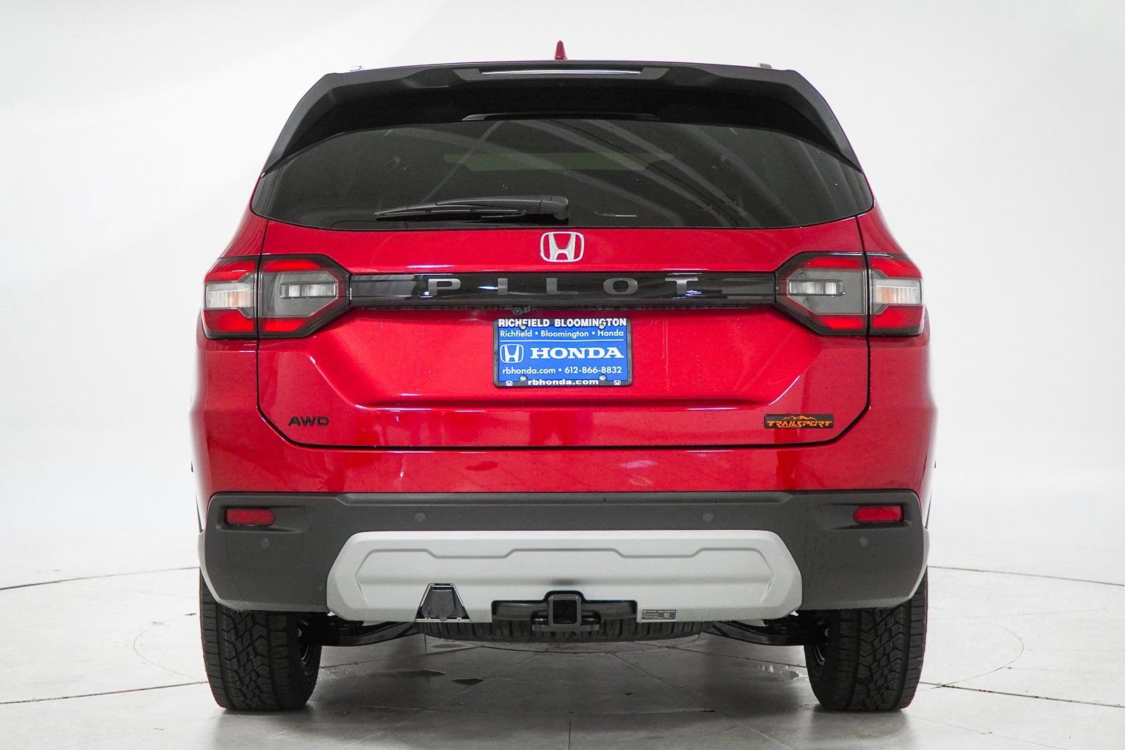 New 2025 Honda Pilot TrailSport image 8