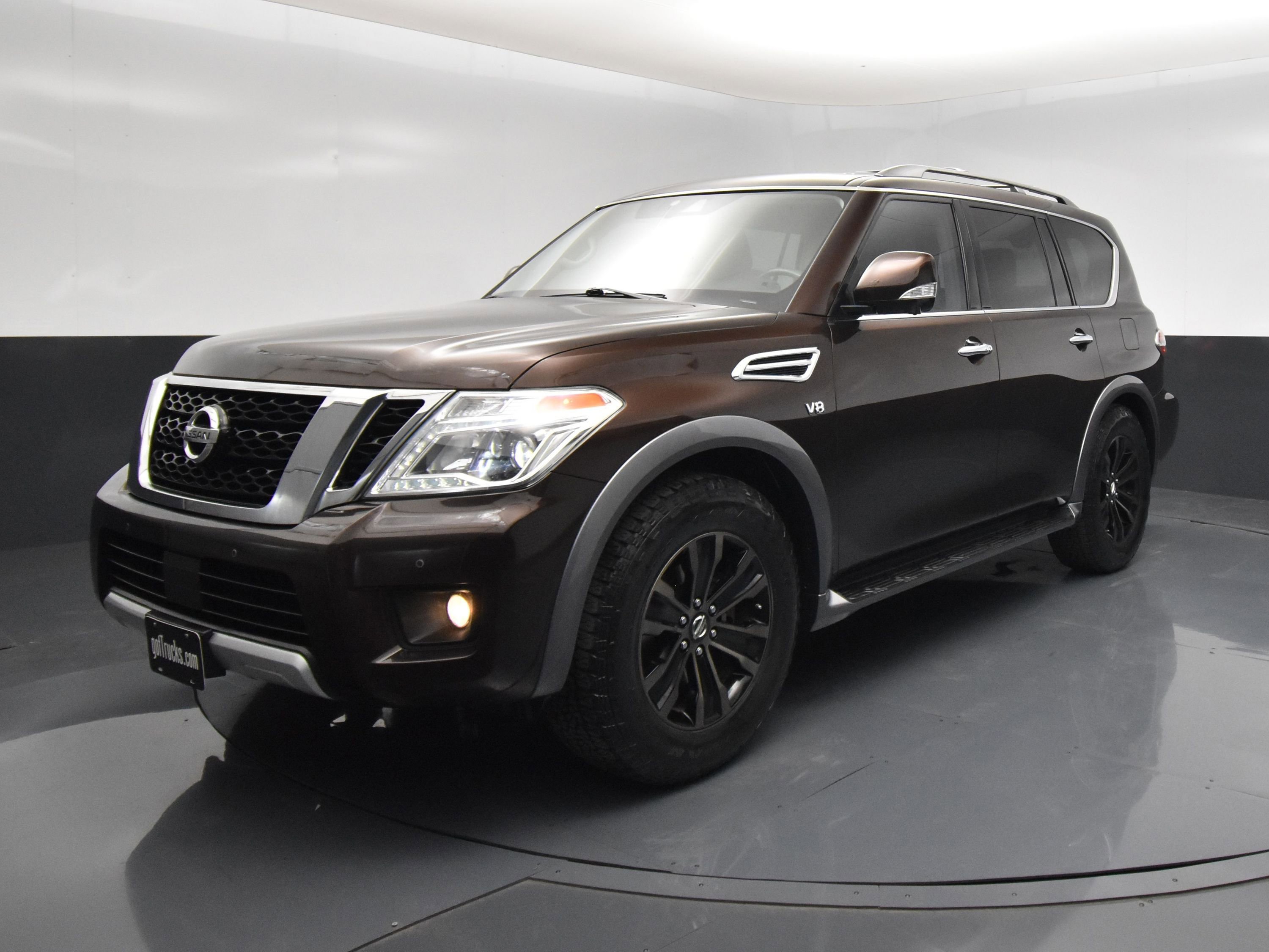 Used 2018 Nissan Armada Platinum w/ Captain Seat Package RWD image 2