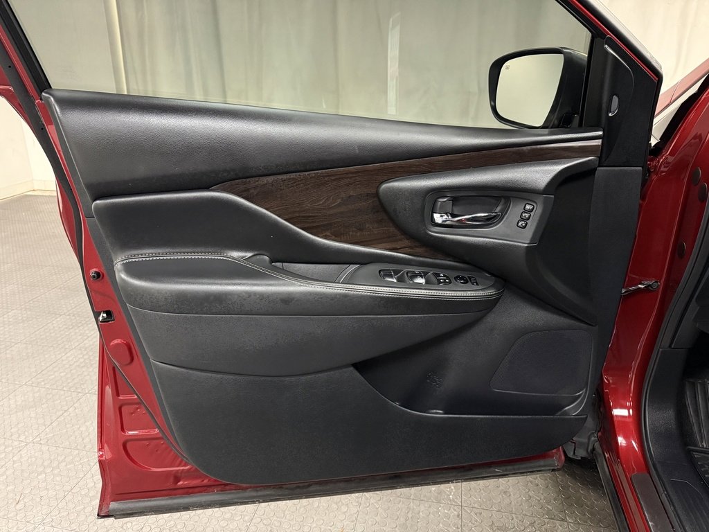 Used 2023 Nissan Murano Platinum w/ Cargo Package image 26