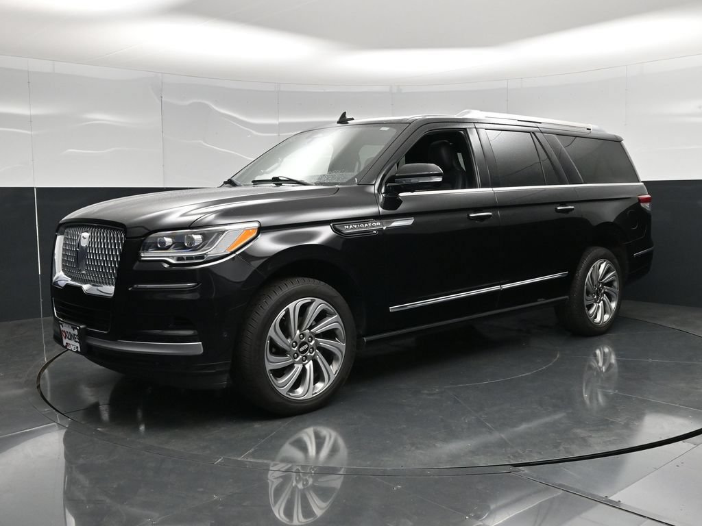 Used 2022 Lincoln Navigator L Reserve AWD/4WD image 8