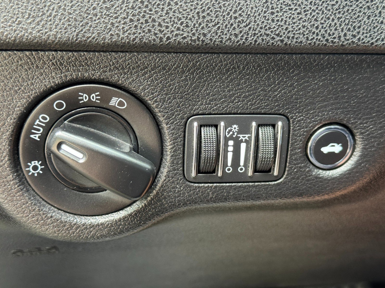 Used 2020 Dodge Charger Scat Pack RWD image 17