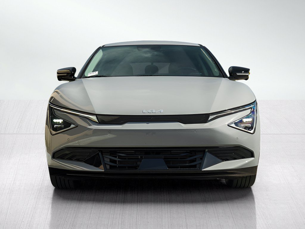 New 2026 Kia EV6 Wind AWD/4WD image 2