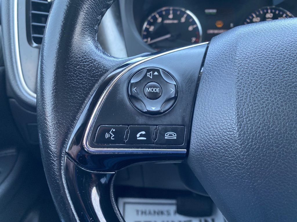 Used 2017 Mitsubishi Outlander ES image 18