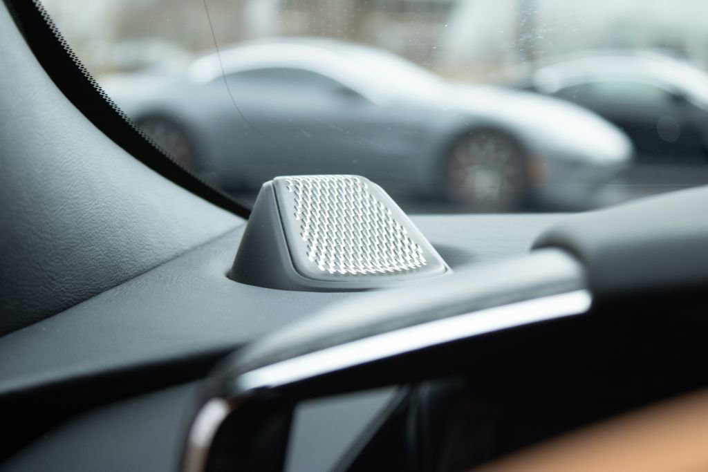 New 2025 Aston Martin Vanquish image 26