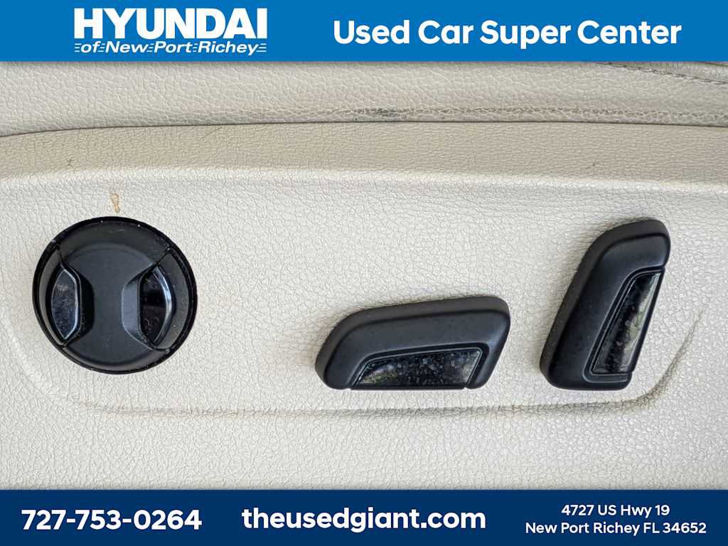 Used 2014 Volkswagen Passat 1.8T SE FWD image 21