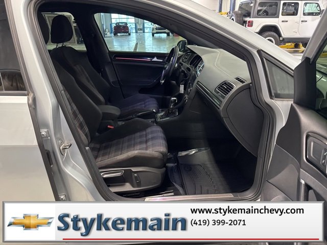 Used 2016 Volkswagen GTI S image 16
