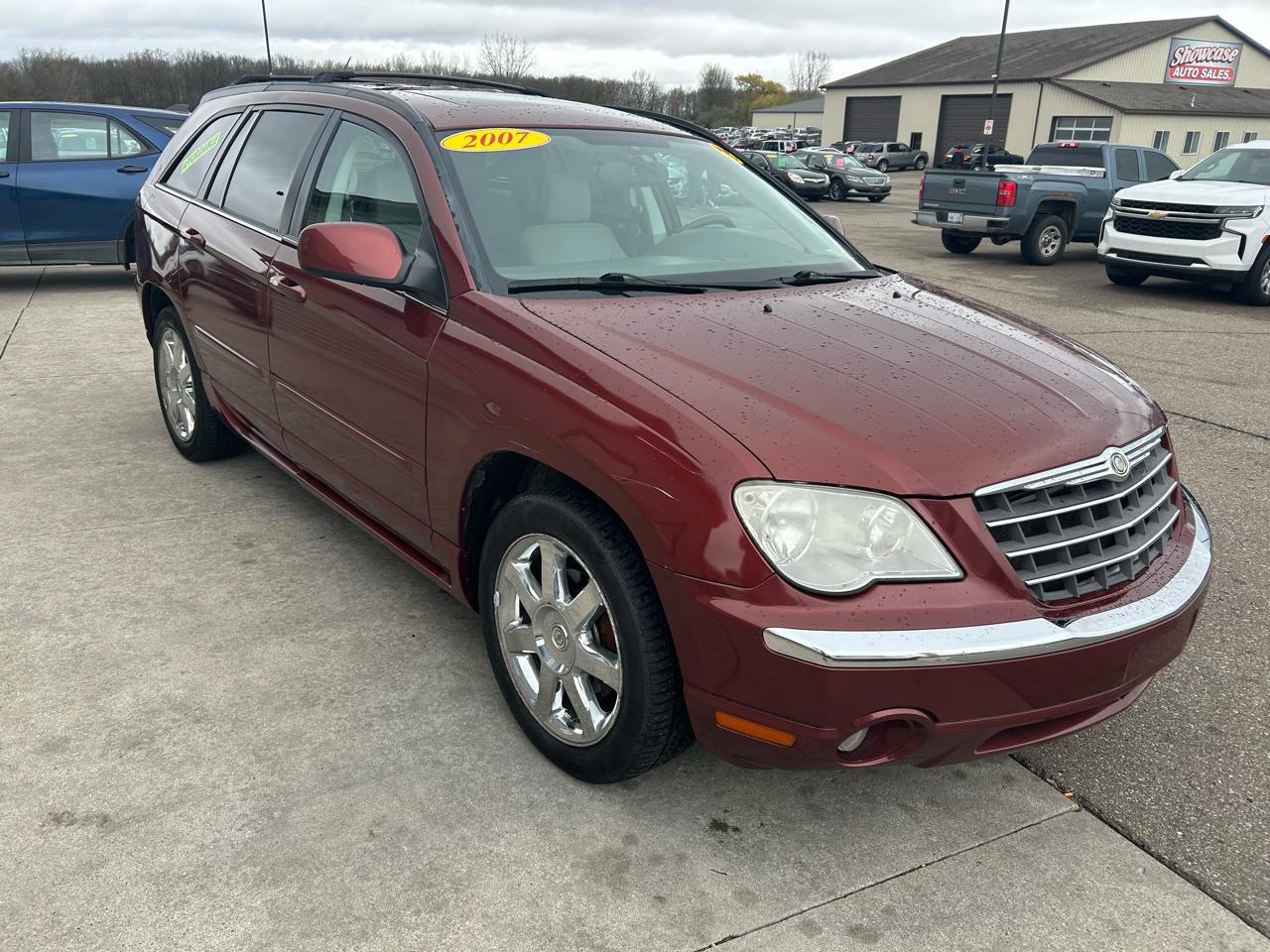 Used 2007 Chrysler Pacifica Limited FWD image 3