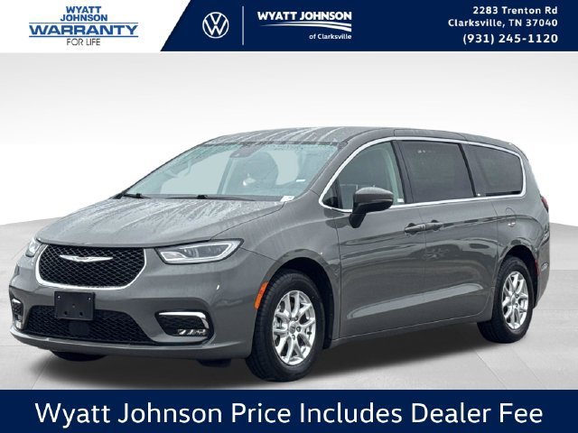 Used 2023 Chrysler Pacifica Touring-L