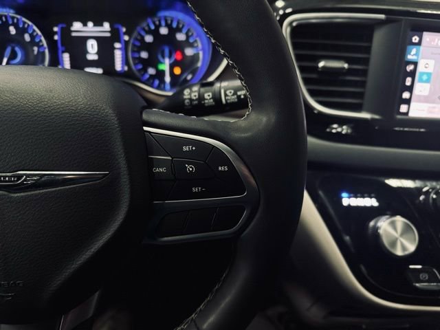 Used 2023 Chrysler Voyager LX image 28