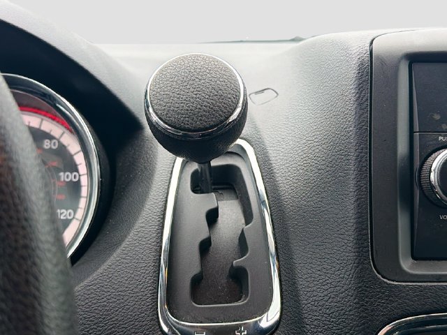 Used 2017 Dodge Grand Caravan SE FWD image 20