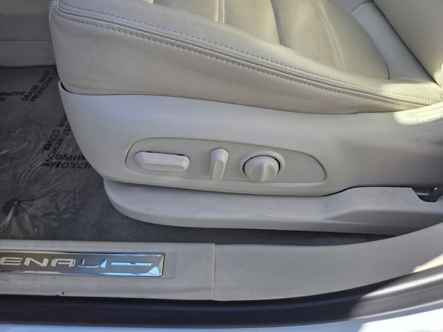 Used 2023 GMC Acadia Denali image 14