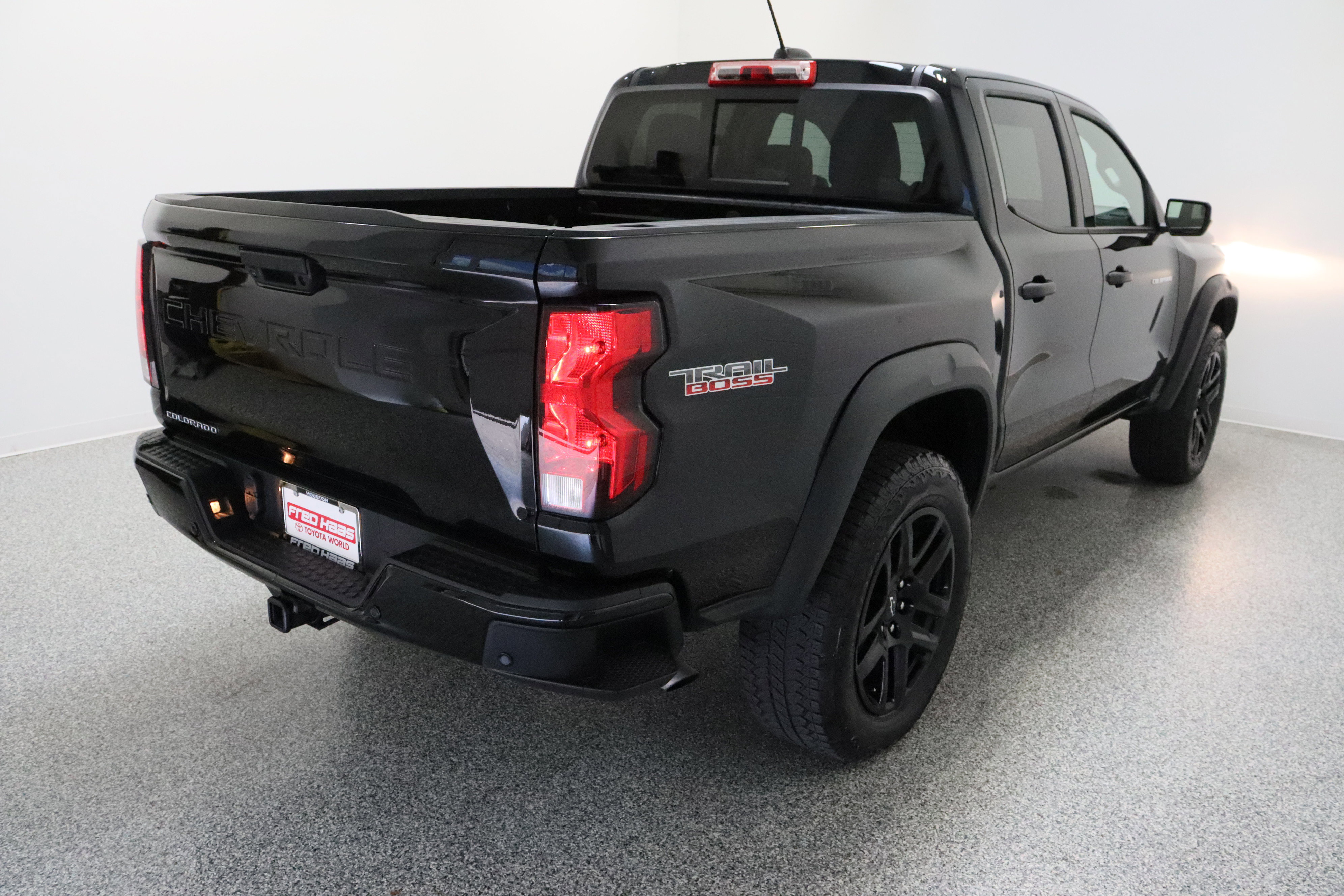 Used 2025 Chevrolet Colorado Trail Boss image 7