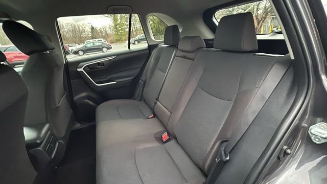 Used 2024 Toyota RAV4 LE image 29