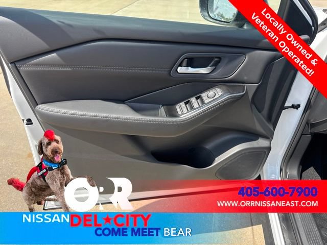 New 2026 Nissan Rogue Dark Armor AWD/4WD image 15
