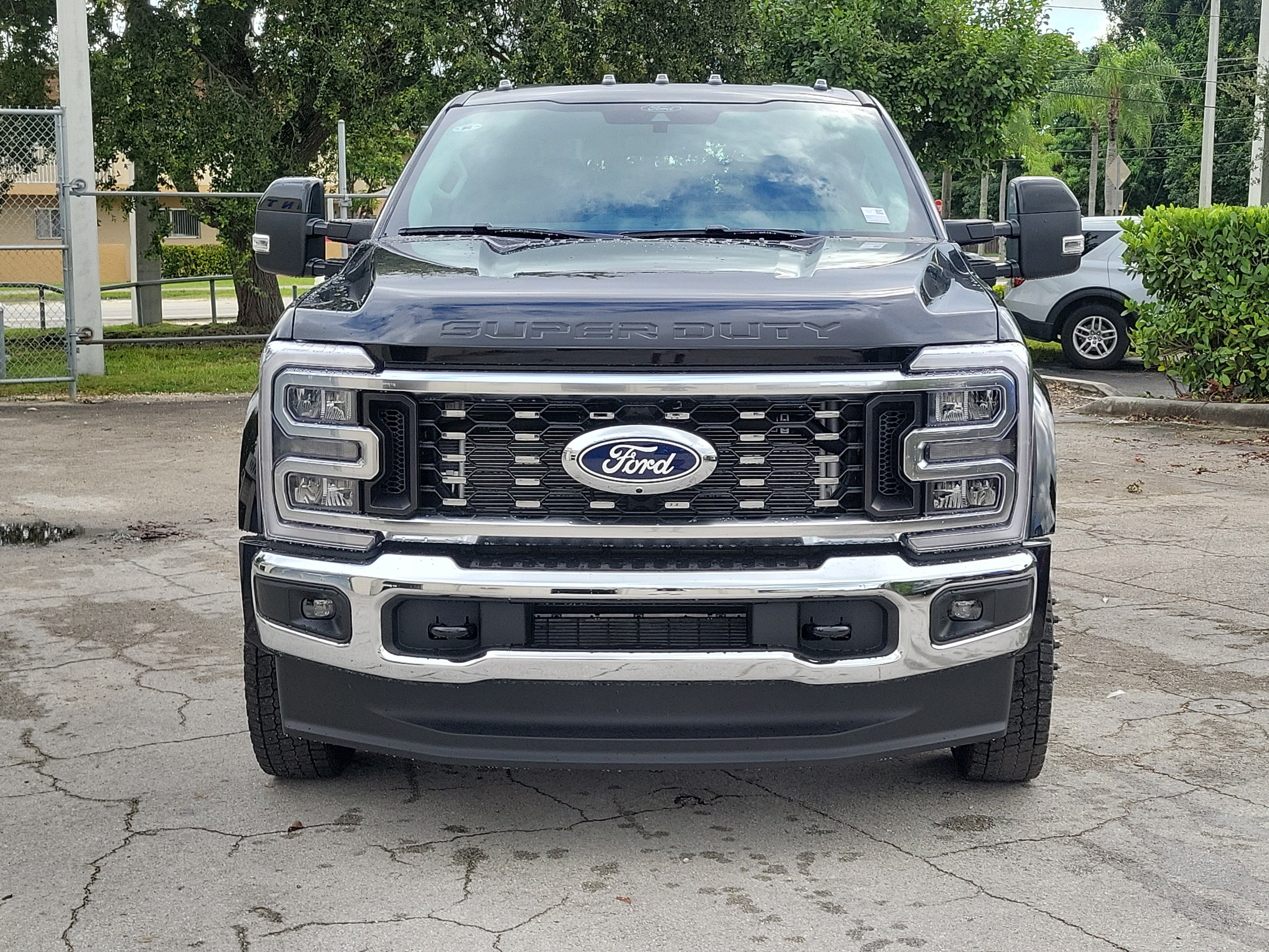 New 2027 Ford F450 Lariat w/ FX4 Off-Road Package AWD/4WD image 2