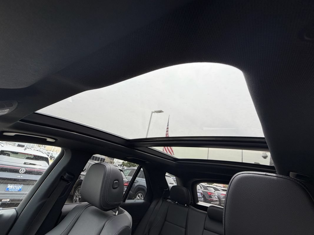 Used 2025 Mercedes-Benz GLE 350 4MATIC image 39