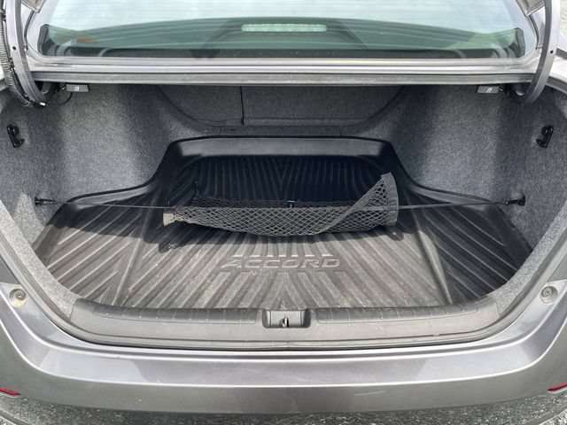 Used 2018 Honda Accord Touring image 25