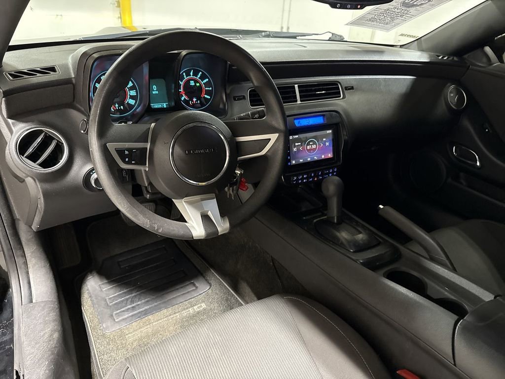 Used 2011 Chevrolet Camaro LT w/ RS Package RWD image 10