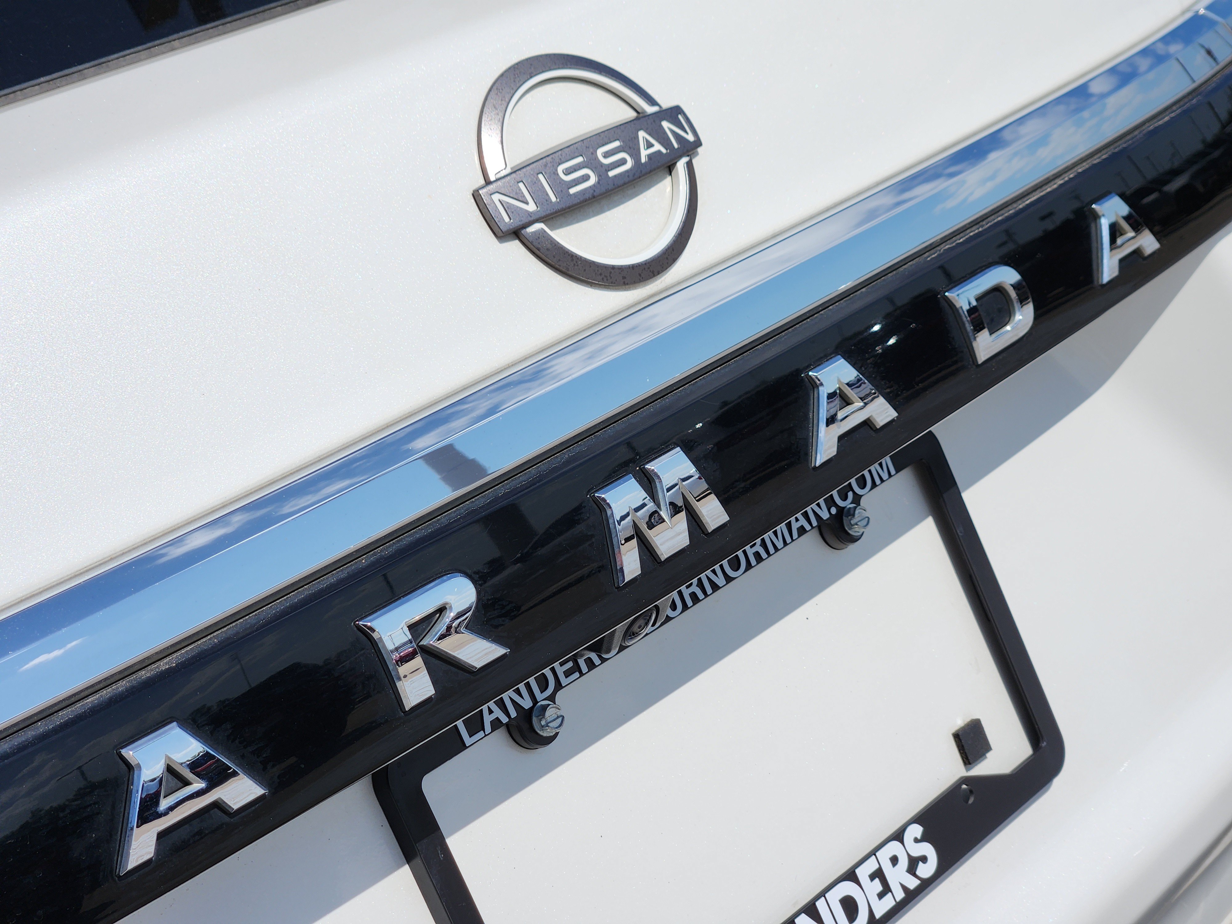 Used 2022 Nissan Armada SL RWD image 13