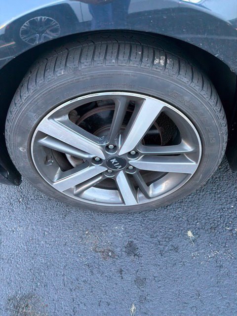 Used 2017 Kia Forte EX FWD image 3