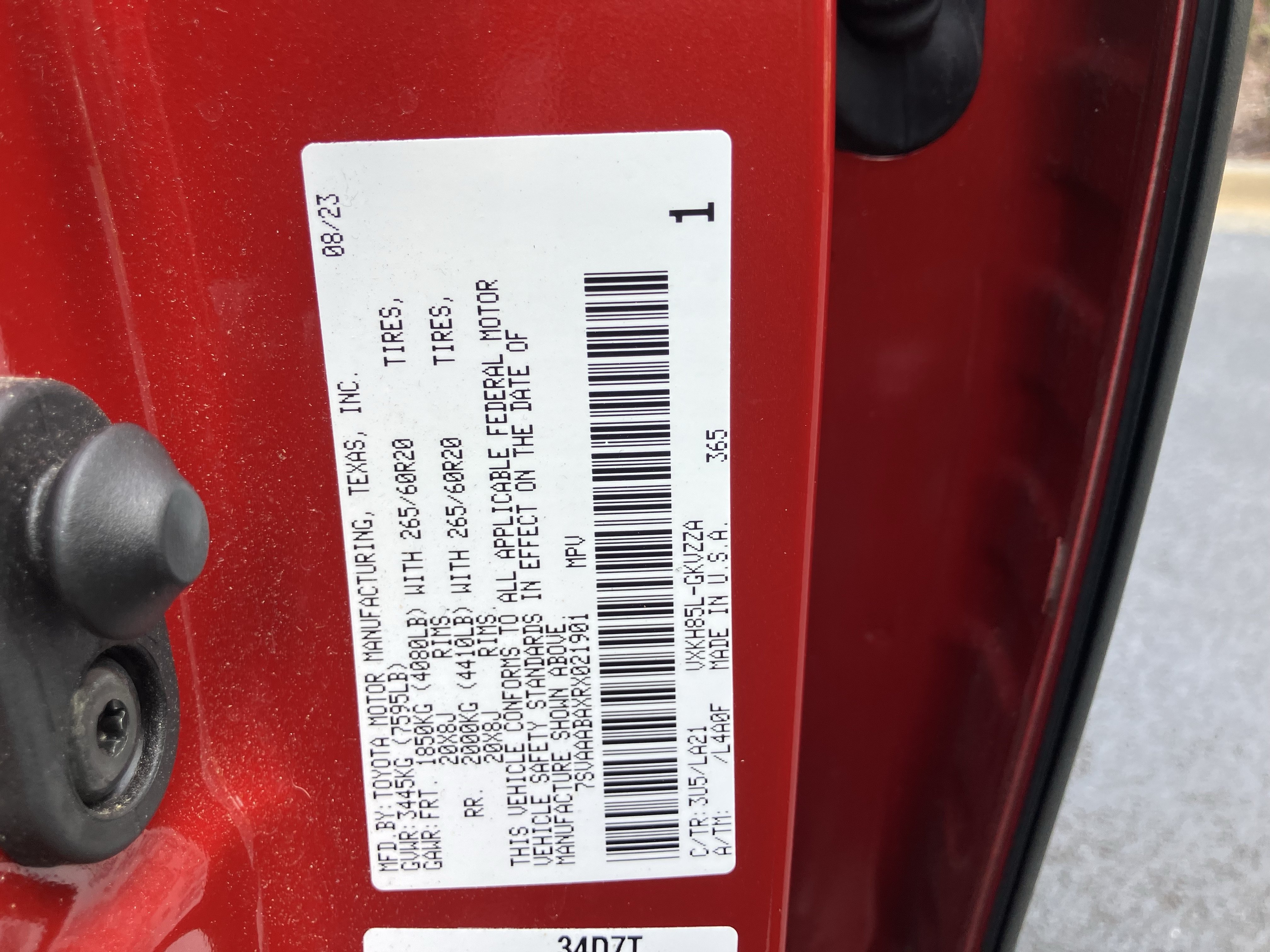 Used 2024 Toyota Sequoia Platinum AWD/4WD image 38