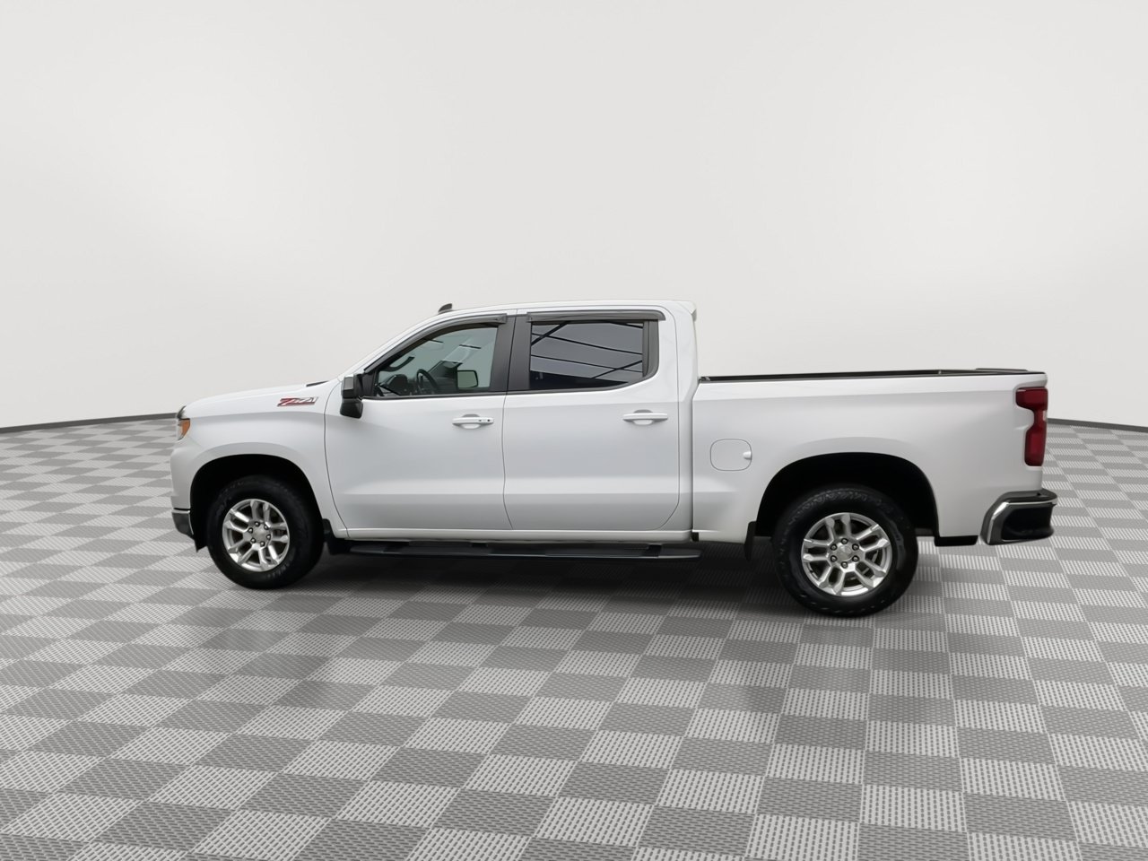 Certified 2022 Chevrolet Silverado 1500 LT AWD/4WD image 37