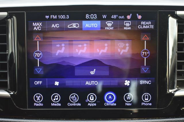 Used 2017 Chrysler Pacifica Touring-L w/ Tire & Wheel Group FWD image 27