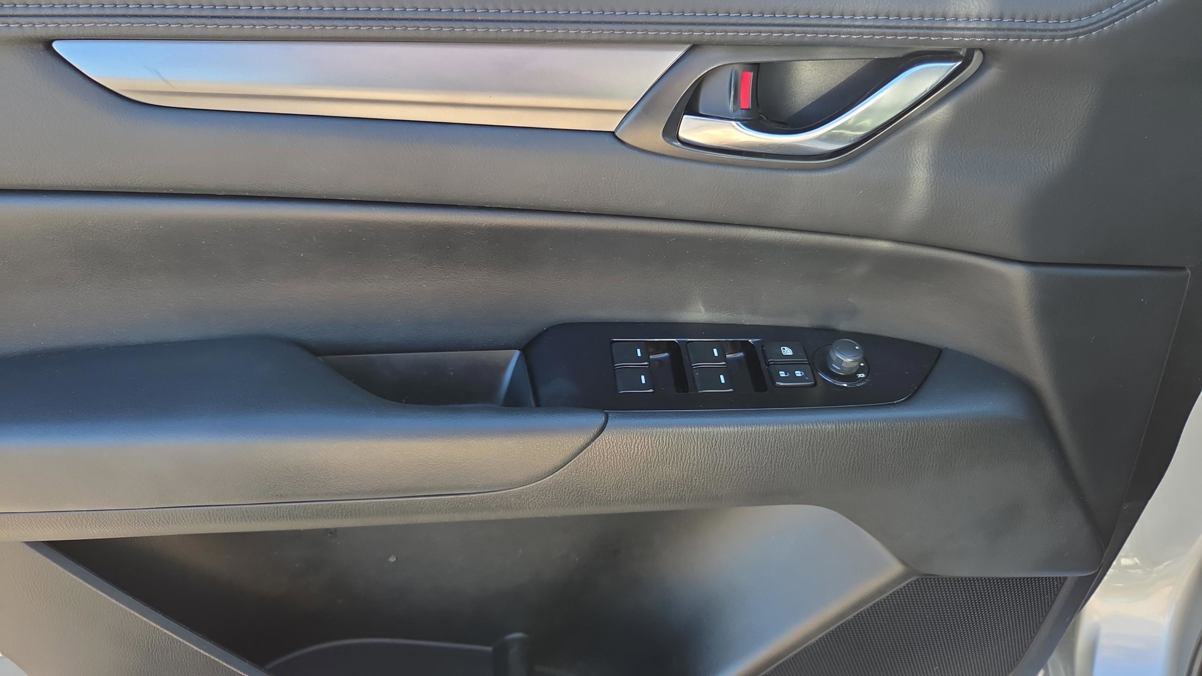 Used 2021 MAZDA CX-5 Touring image 29