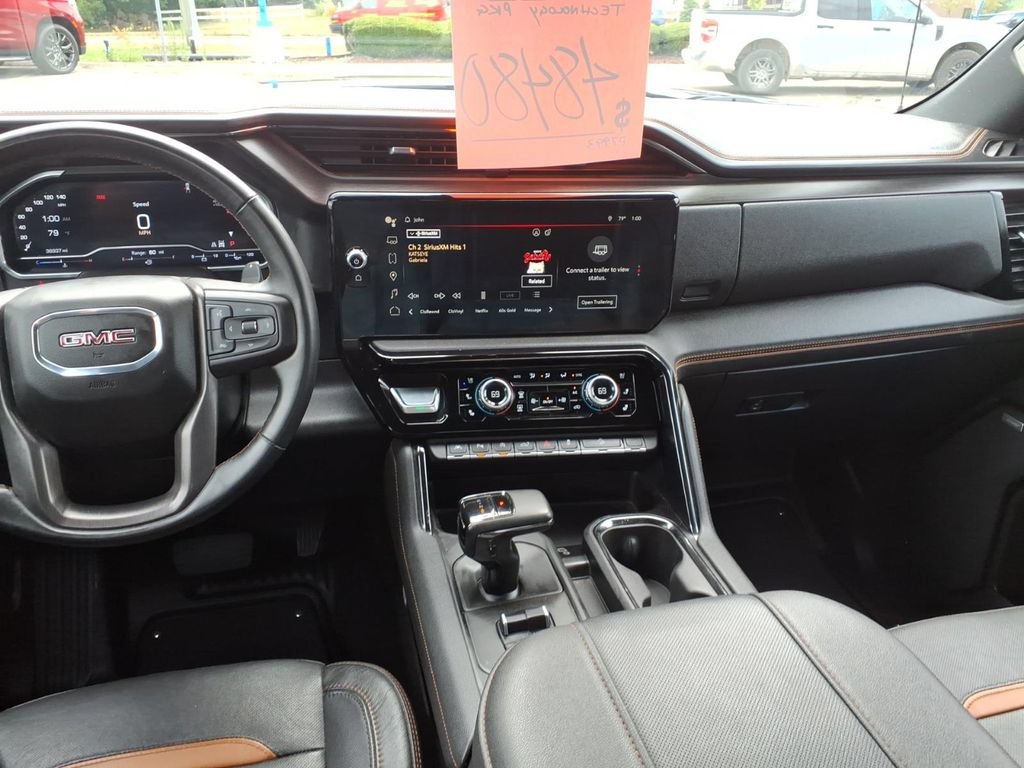 Used 2023 GMC Sierra 1500 AT4 w/ Technology Package AWD/4WD image 10