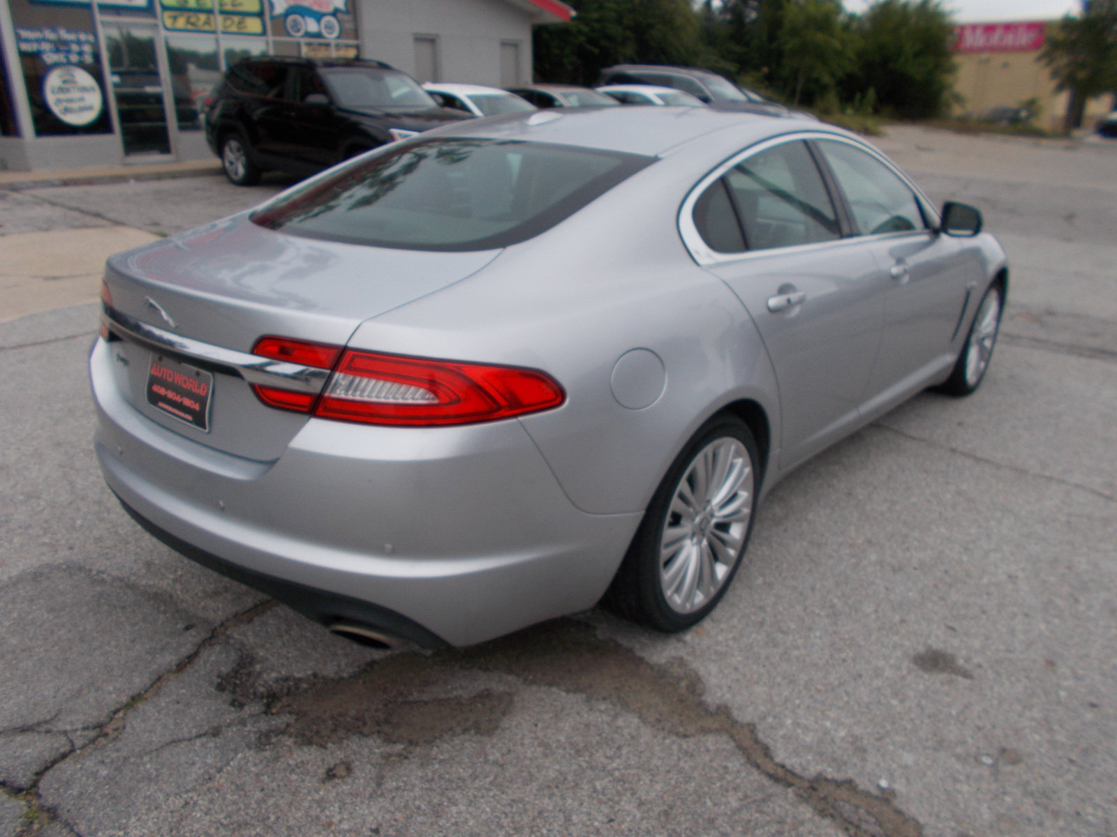 Used 2012 Jaguar XF Portfolio RWD image 5