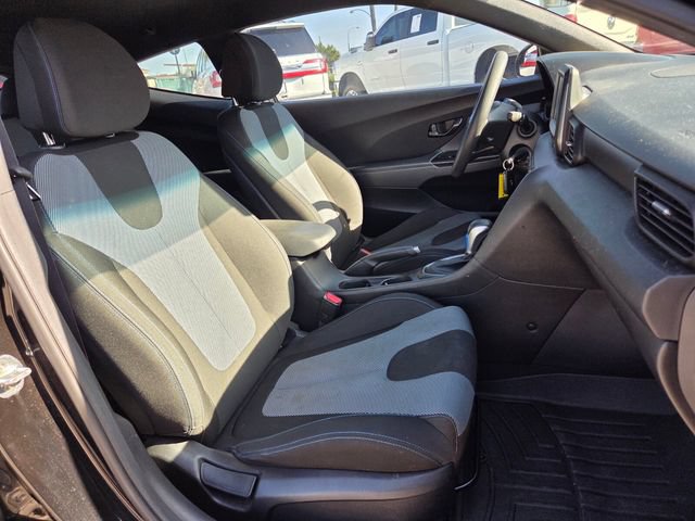 Used 2020 Hyundai Veloster 2.0 FWD image 13