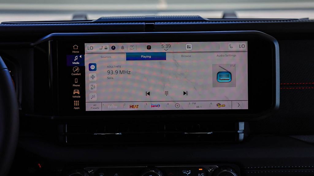 New 2026 Jeep Wrangler Unlimited Rubicon w/ Whitecap Package image 16