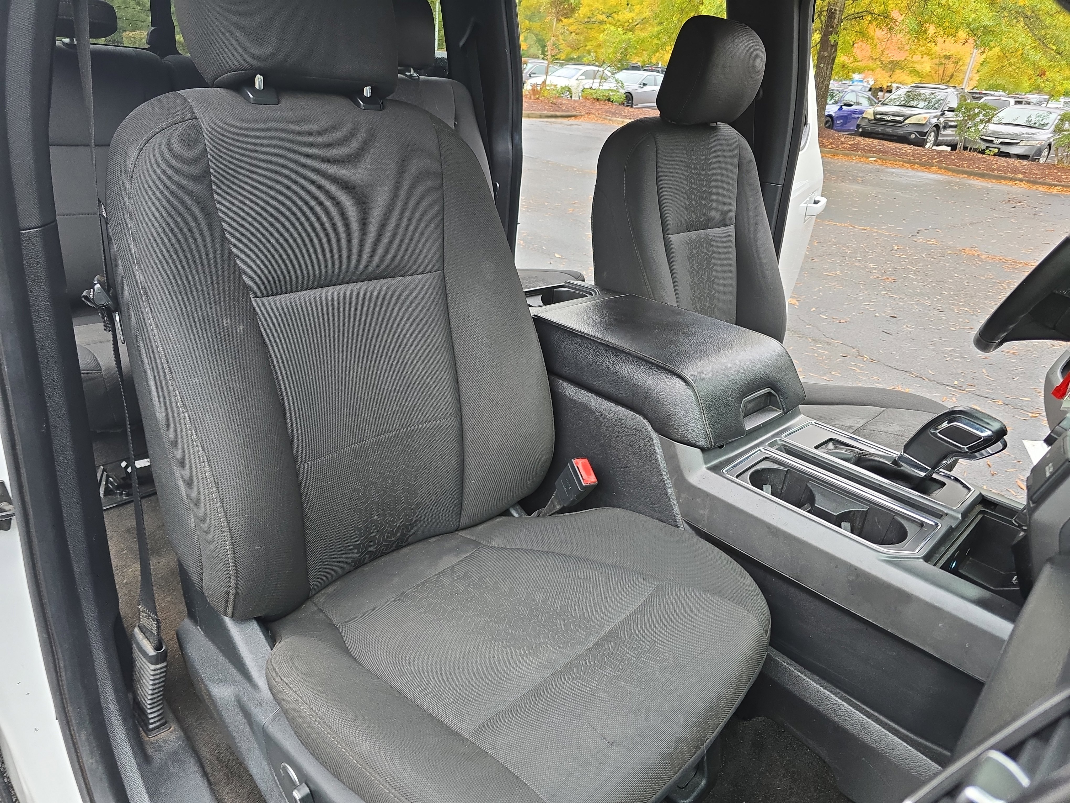 Used 2018 Ford F150 XLT w/ Equipment Group 302A Luxury image 10