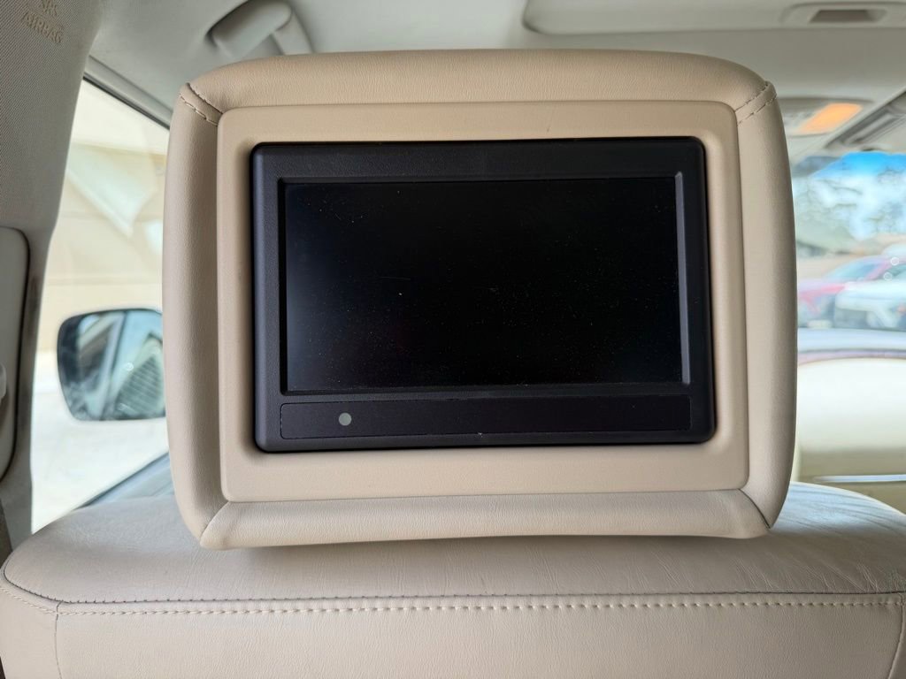 Used 2015 INFINITI QX80 2WD w/ Deluxe Technology Package image 15