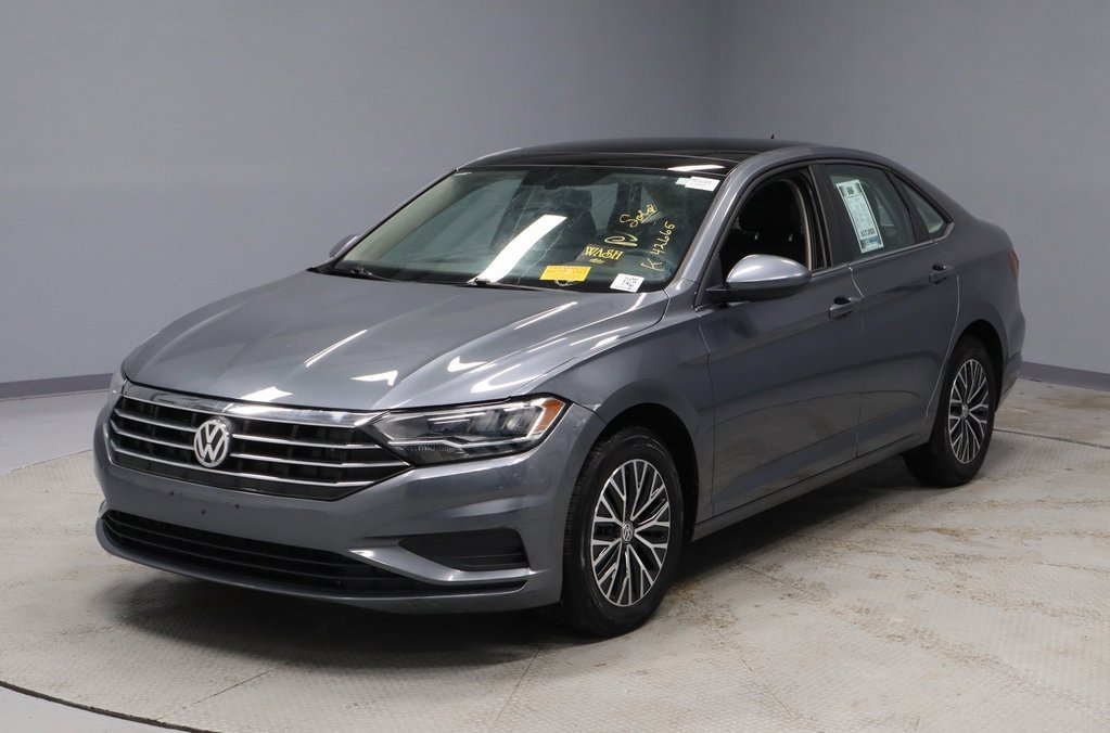 Used 2021 Volkswagen Jetta SE w/ SE Cold Weather Package image 6