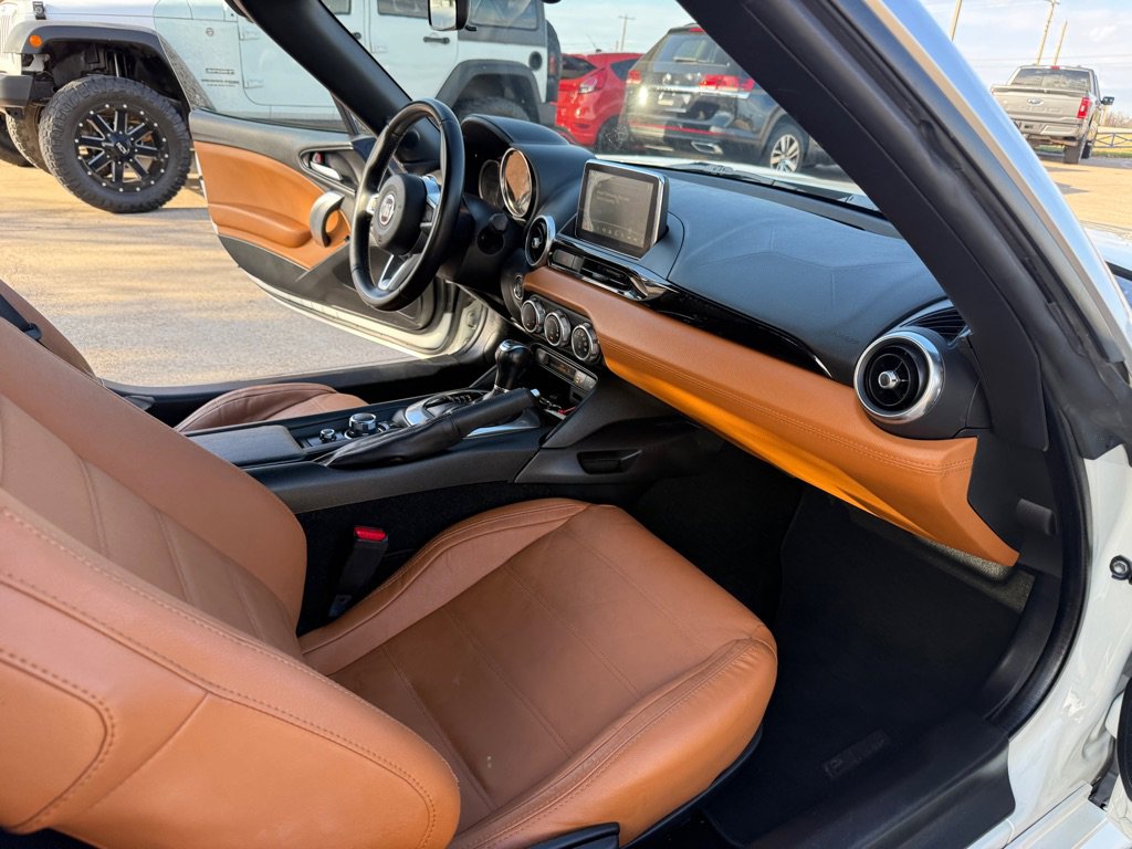 Used 2017 FIAT 124 Spider Lusso image 15