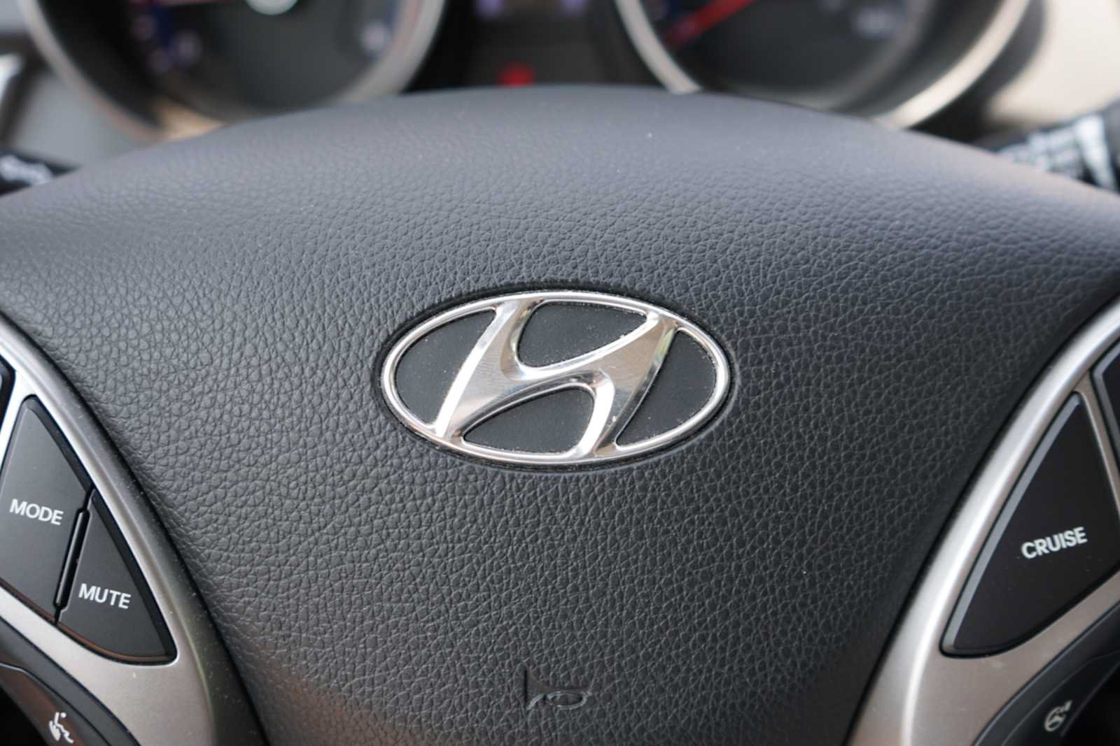 Used 2016 Hyundai Elantra GT FWD image 9