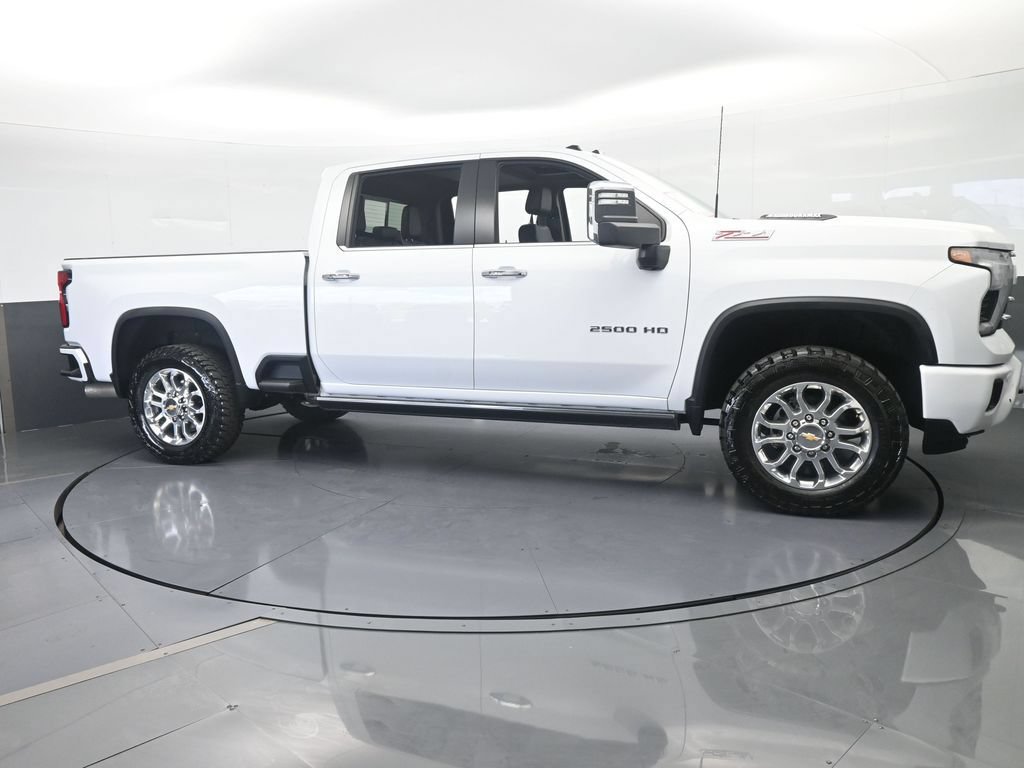 Used 2025 Chevrolet Silverado 2500 LTZ w/ Z71 Chrome Sport Edition AWD/4WD image 8