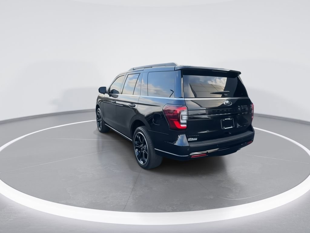 Used 2024 Ford Expedition Limited image 7